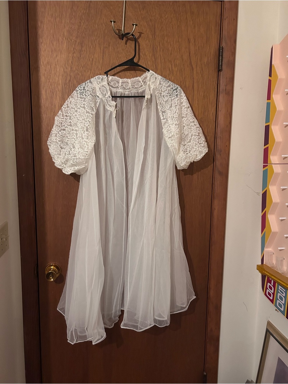 Vanity Fair White Sheer Lace Robe with Puff Lace Sleeves